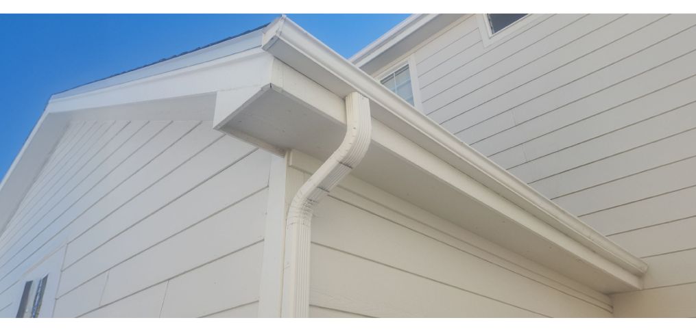 https://roofscope.com/image/cache/catalog/measure_your_gutters_top-1015x484-1015x484.png