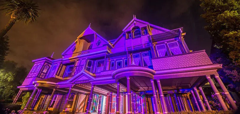 https://roofscope.com/image/cache/catalog/winchester-mystery-house-halloween-812x387.jpg